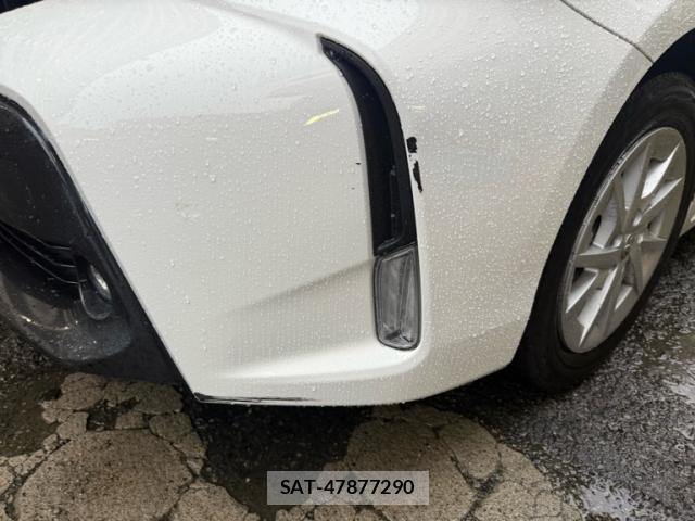 Toyota PRIUS ALPHA 2016-03 8816242-9