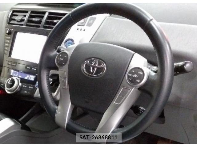 Toyota PRIUS ALPHA 2012-04 8816841-2