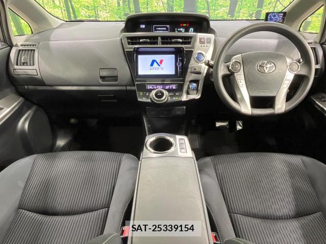 Toyota PRIUS ALPHA 2015-01 8817829-1