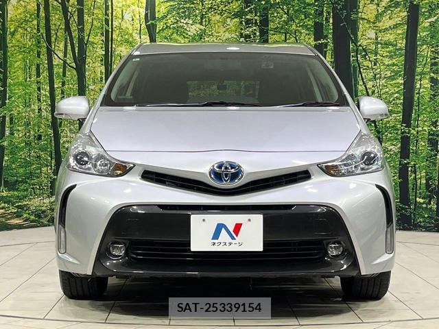 Toyota PRIUS ALPHA 2015-01 8817829-13