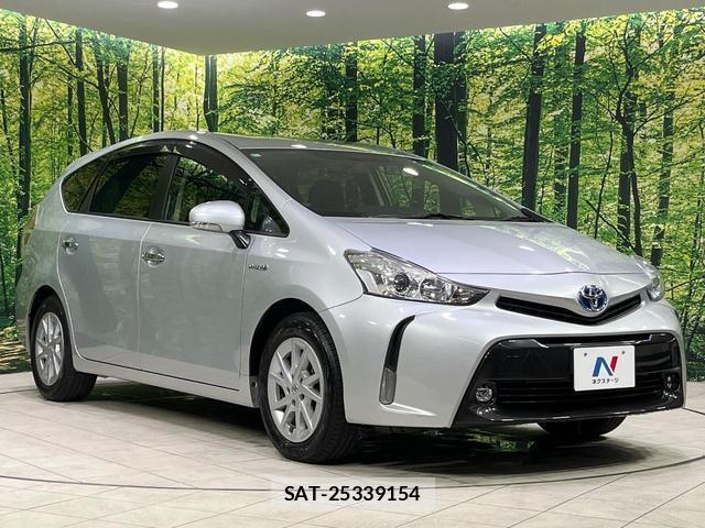 Toyota PRIUS ALPHA 2015-01 8817829-15