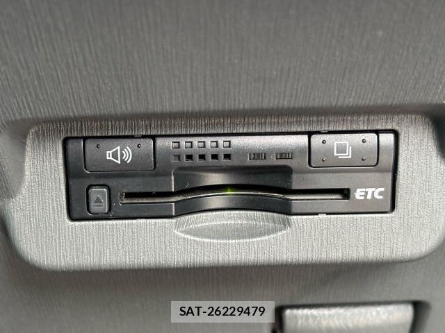 Toyota PRIUS ALPHA 2011-09 8817892-7