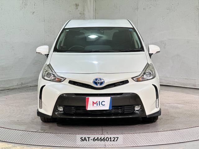 Toyota PRIUS ALPHA 2015-02 8817998-12