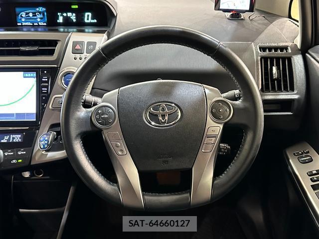Toyota PRIUS ALPHA 2015-02 8817998-7
