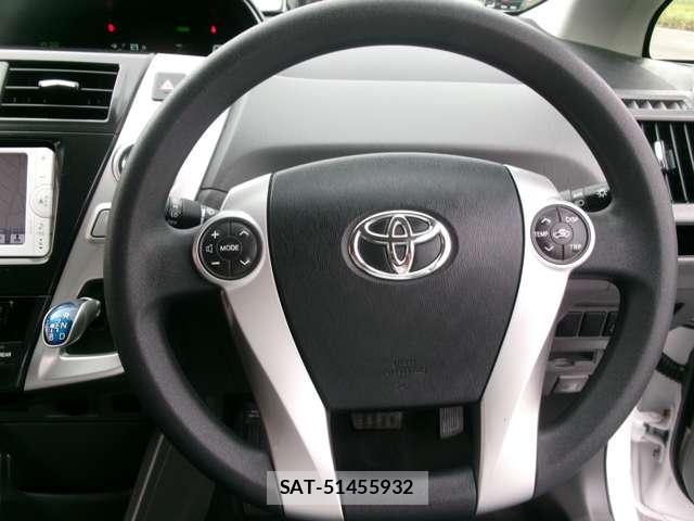 Toyota PRIUS ALPHA 2014-03 8818004-14
