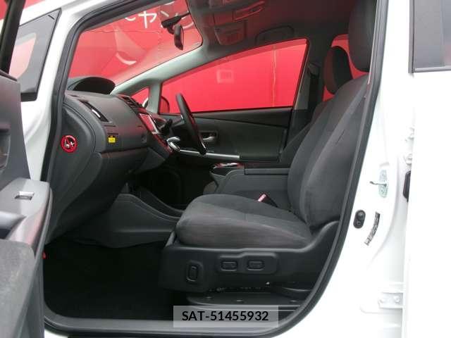 Toyota PRIUS ALPHA 2014-03 8818004-2