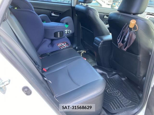 Toyota PRIUS PHV 2012-02 8812393-6