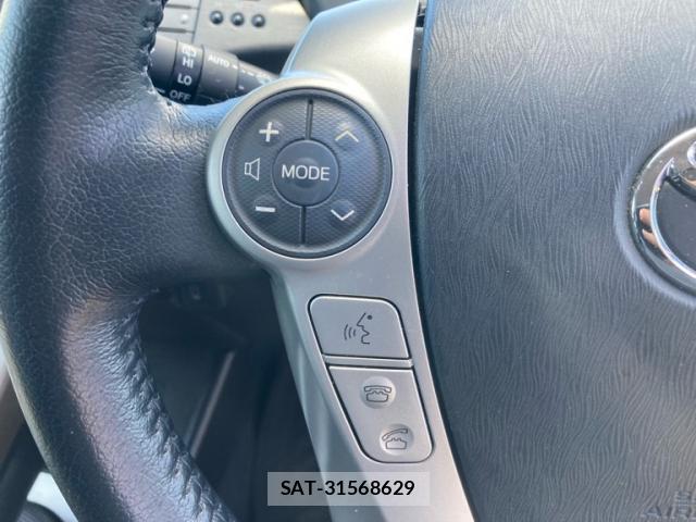 Toyota PRIUS PHV 2012-02 8812393-8