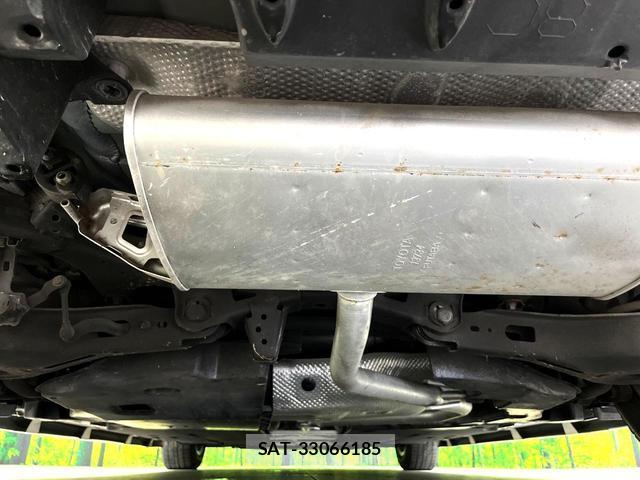 Toyota PRIUS PHV 2019-02 8812861-18