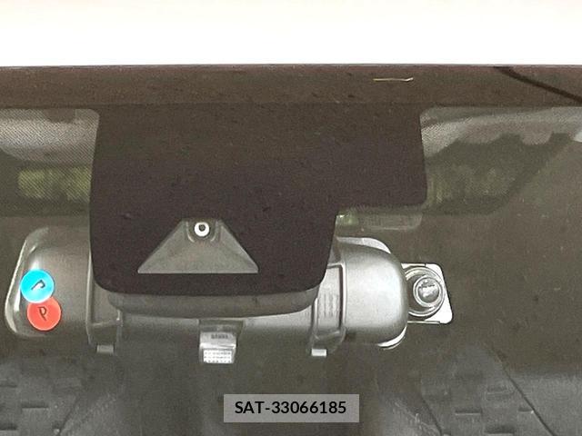 Toyota PRIUS PHV 2019-02 8812861-3