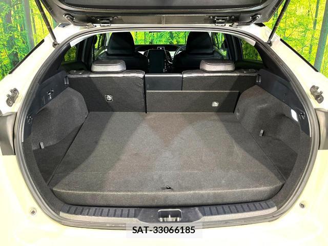 Toyota PRIUS PHV 2019-02 8812861-9