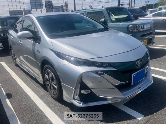 Toyota PRIUS PHV 2017-02 8813293-0