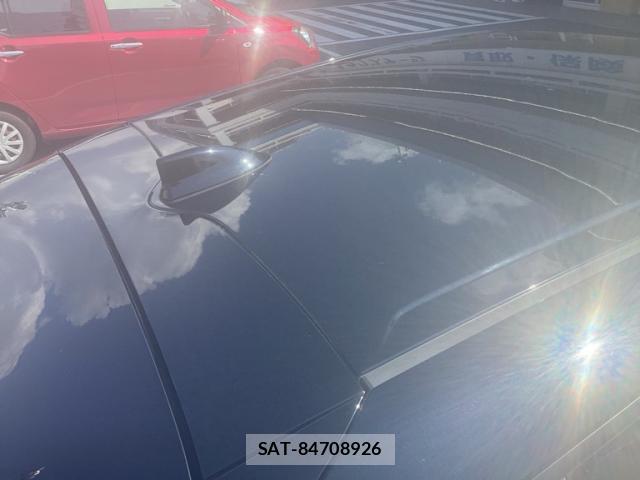 Toyota PRIUS PHV 2017-02 8813388-13