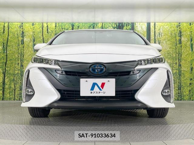 Toyota PRIUS PHV 2022-02 8813987-13