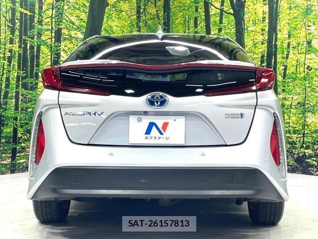 Toyota PRIUS PHV 2017-05 8814289-14
