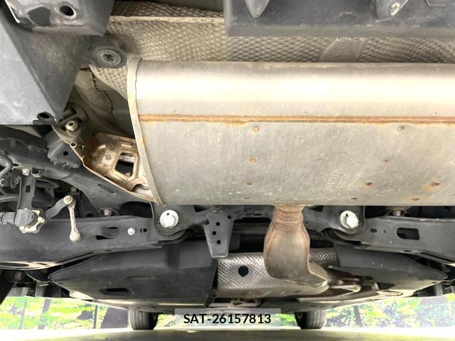 Toyota PRIUS PHV 2017-05 8814289-16