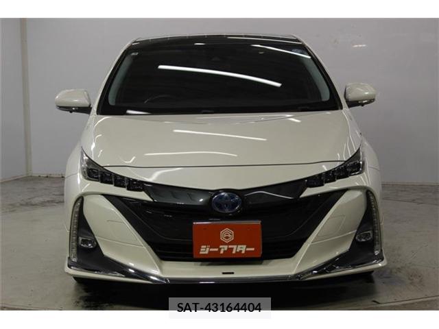 Toyota PRIUS PHV 2017-05 8814333-1