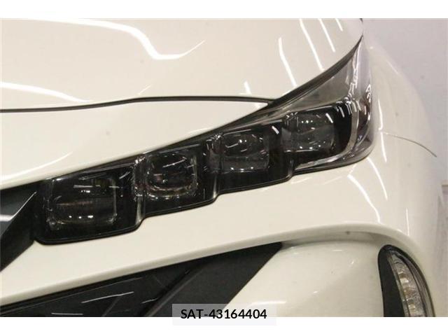 Toyota PRIUS PHV 2017-05 8814333-14