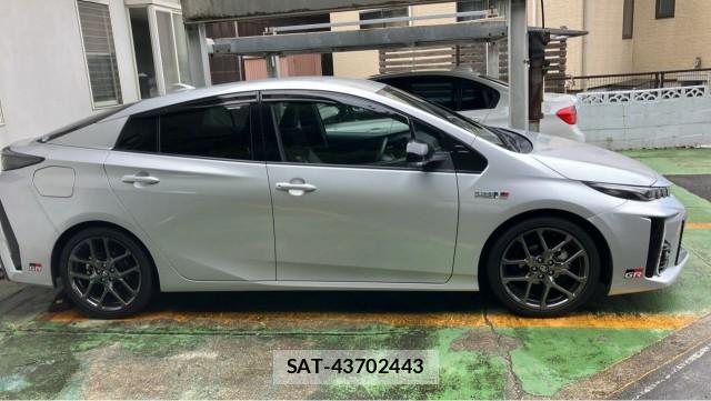Toyota PRIUS PHV 2019-02 8815563-3
