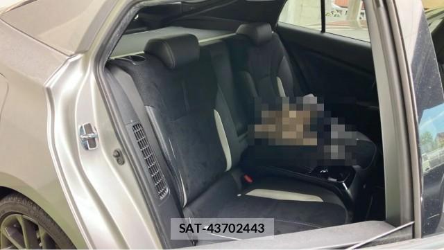 Toyota PRIUS PHV 2019-02 8815563-6