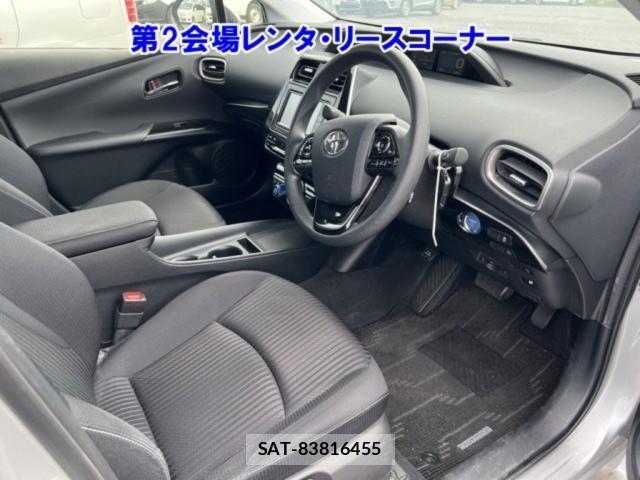 Toyota PRIUS PHV 2021-06 8815636-3