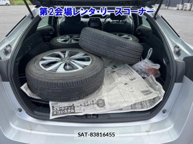 Toyota PRIUS PHV 2021-06 8815636-5