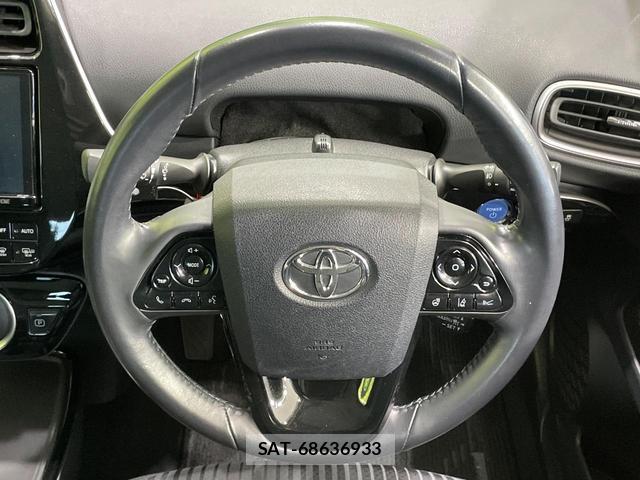 Toyota PRIUS PHV 2019-09 8815893-10