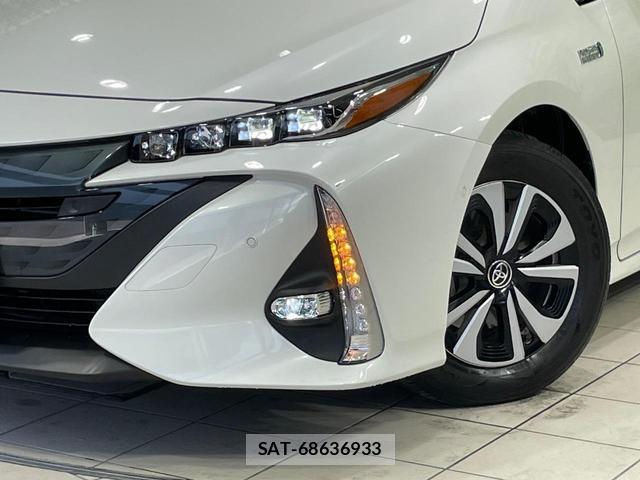 Toyota PRIUS PHV 2019-09 8815893-11