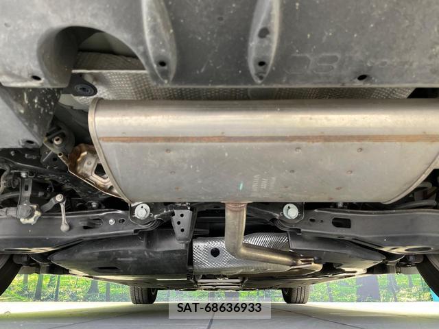 Toyota PRIUS PHV 2019-09 8815893-18