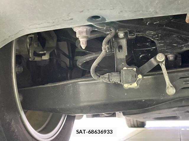 Toyota PRIUS PHV 2019-09 8815893-19