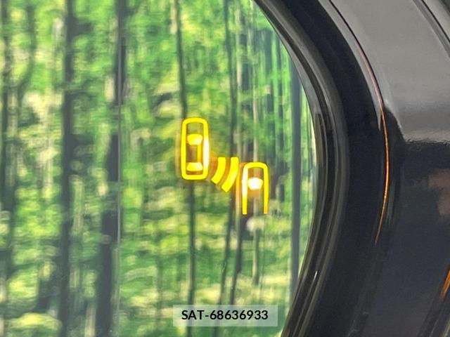 Toyota PRIUS PHV 2019-09 8815893-4