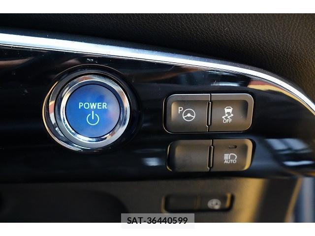 Toyota PRIUS PHV 2017-04 8817287-8