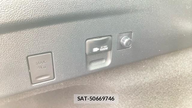 Toyota PRIUS PHV 2017-02 8817459-3