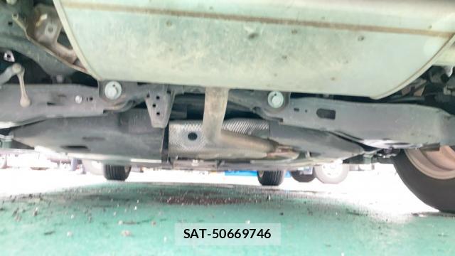 Toyota PRIUS PHV 2017-02 8817459-4