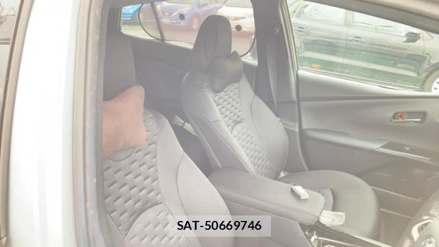 Toyota PRIUS PHV 2017-02 8817459-9