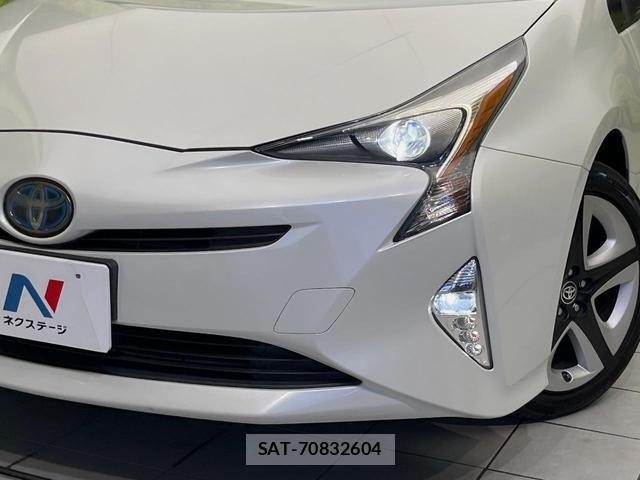 Toyota PRIUS 2016-03 8812124-11