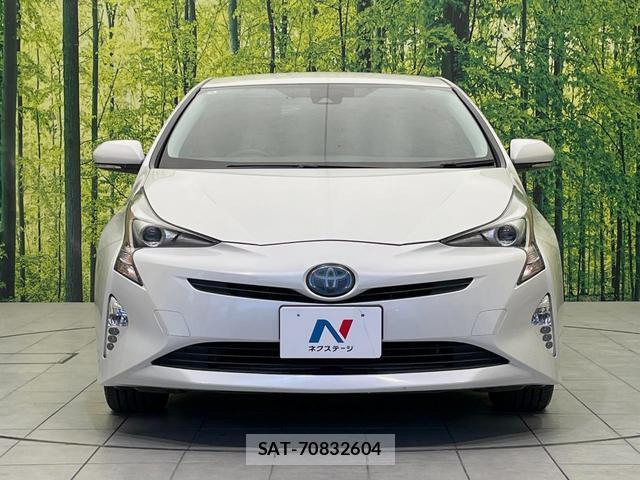 Toyota PRIUS 2016-03 8812124-13