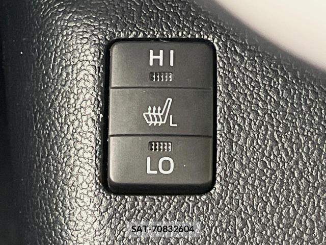 Toyota PRIUS 2016-03 8812124-4