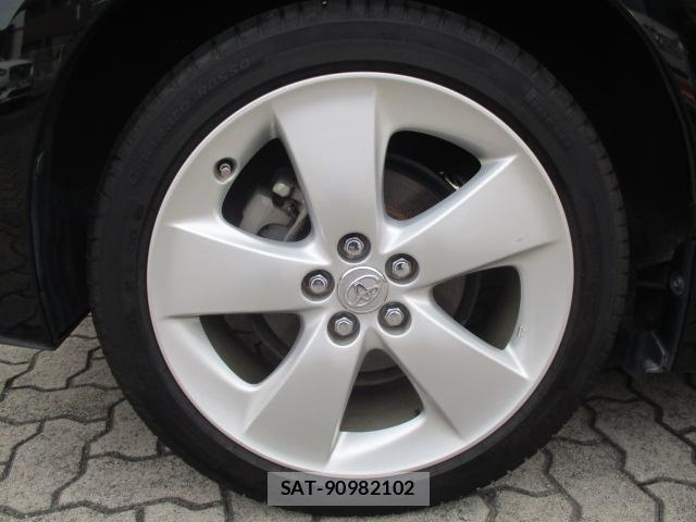 Toyota PRIUS 2014-01 8812129-19