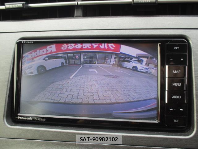 Toyota PRIUS 2014-01 8812129-7