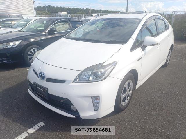 Toyota PRIUS 2015-08 8812187-0