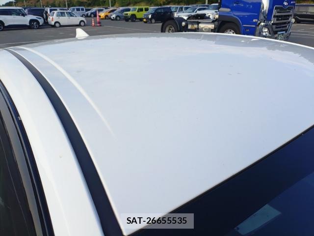 Toyota PRIUS 2019-09 8812188-6