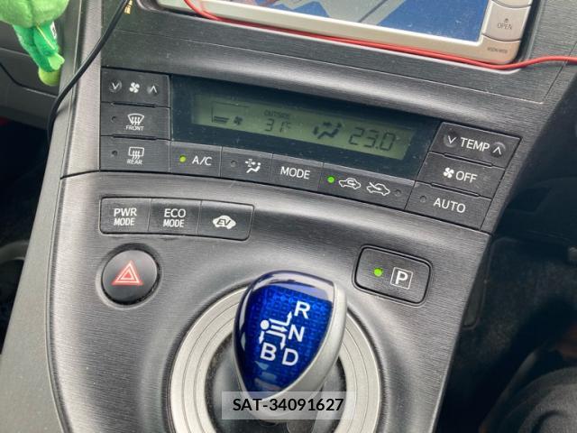 Toyota PRIUS 2010-04 8812346-14