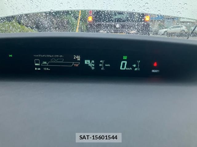 Toyota PRIUS 2012-08 8812349-14