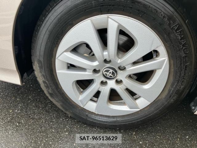 Toyota PRIUS 2018-02 8812424-6