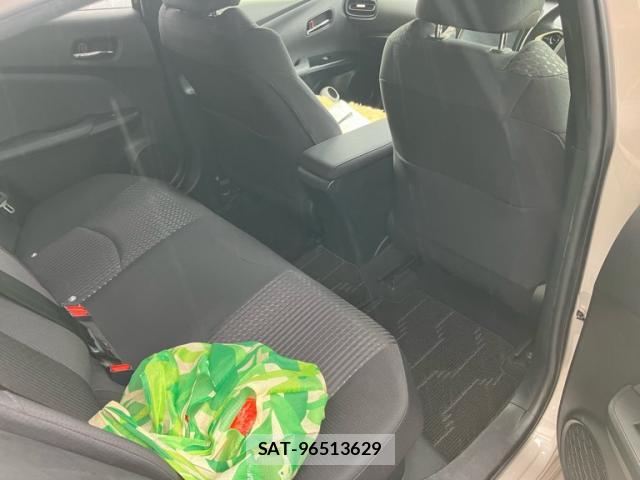 Toyota PRIUS 2018-02 8812424-9