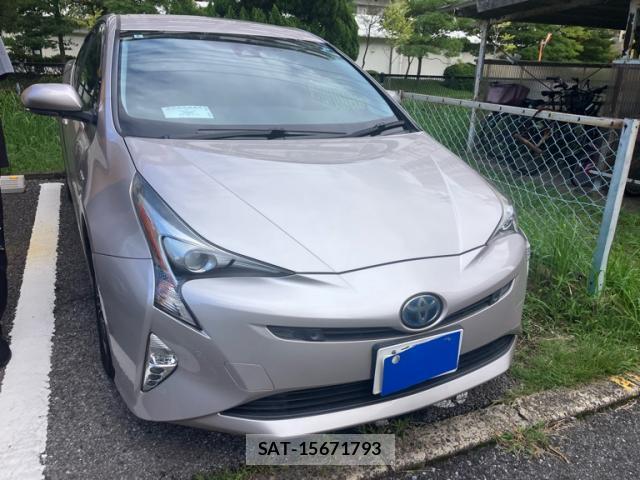 Toyota PRIUS 2016-08 8812425-0