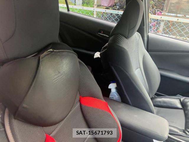 Toyota PRIUS 2016-08 8812425-4
