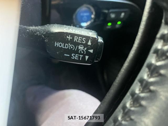 Toyota PRIUS 2016-08 8812425-9