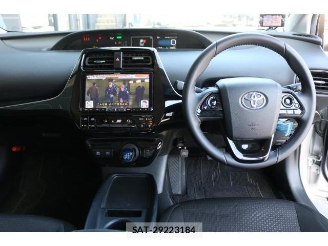 Toyota PRIUS 2021-09 8812496-2